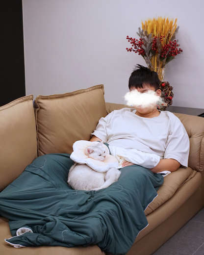 Seasonal Pet & Pawrent Bundle